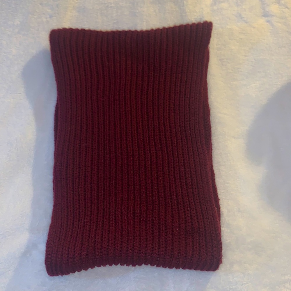 Maroon Circle Scarf